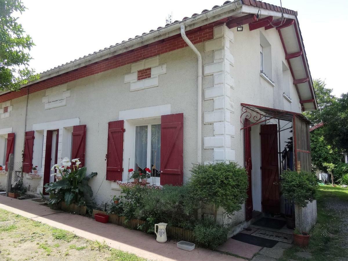 La Chambre Du Voyageur Soustons Εξωτερικό φωτογραφία